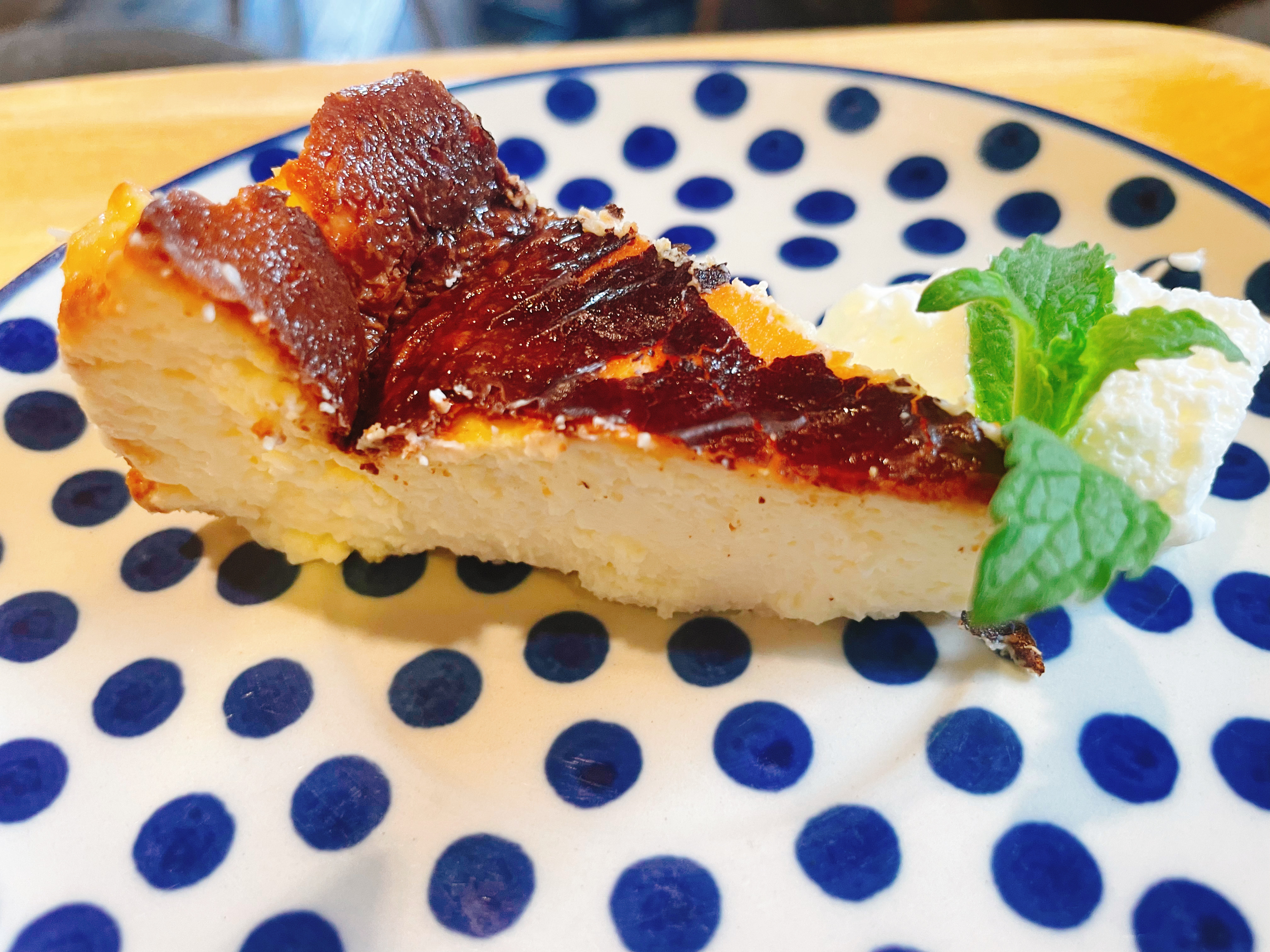 バスクチーズケーキ